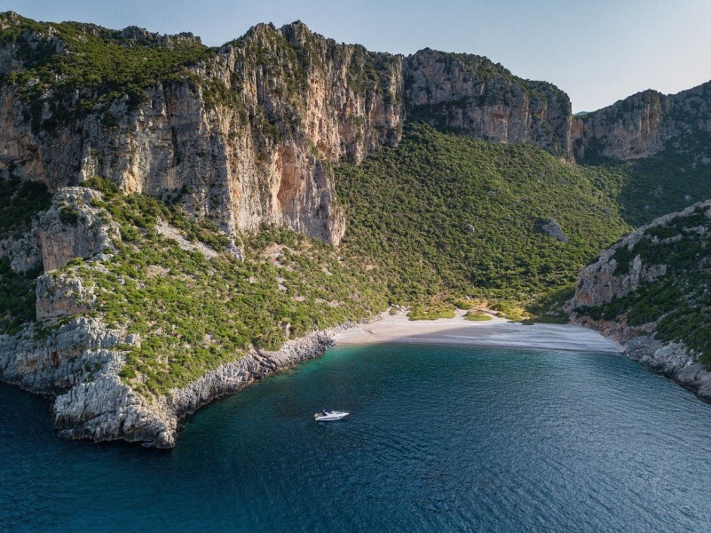 secluded-beach-ntamos.jpg