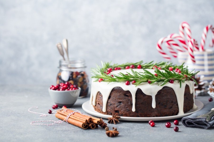 vasilopita-shutterstock-740483593.jpg