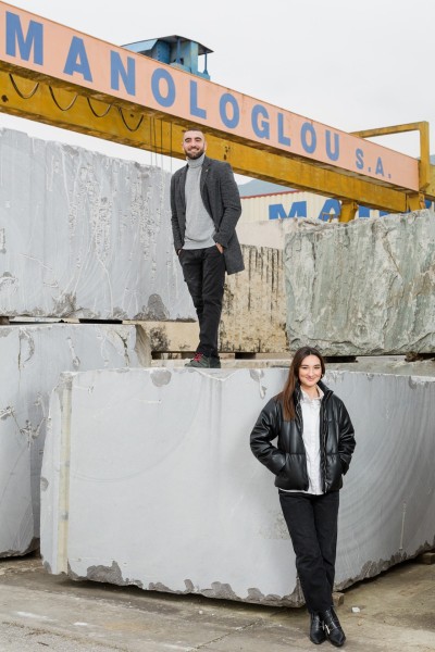 manologlou2.jpg