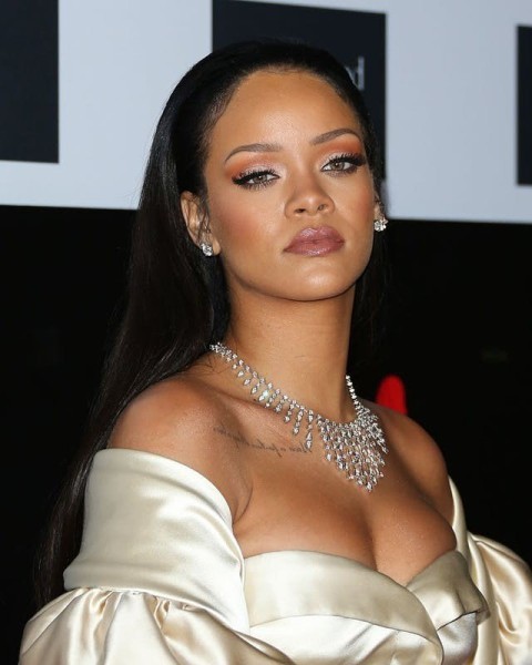 rihanna.jpg