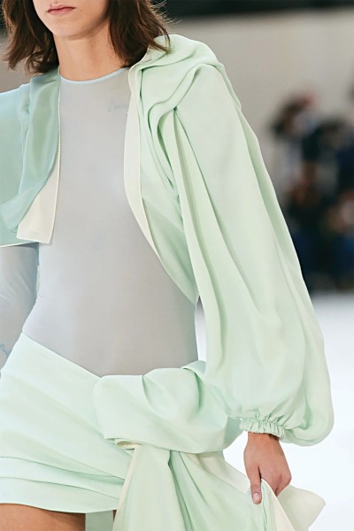 loewe-spring-2022-ready-to-wear-fashion-show.jpg