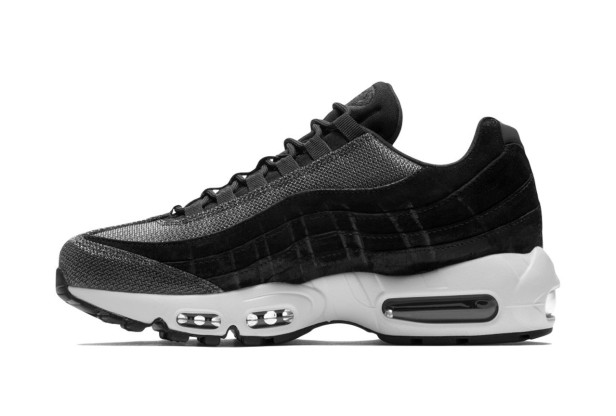 nike-lJ2XF.jpg nike-lJ2XF.jpg