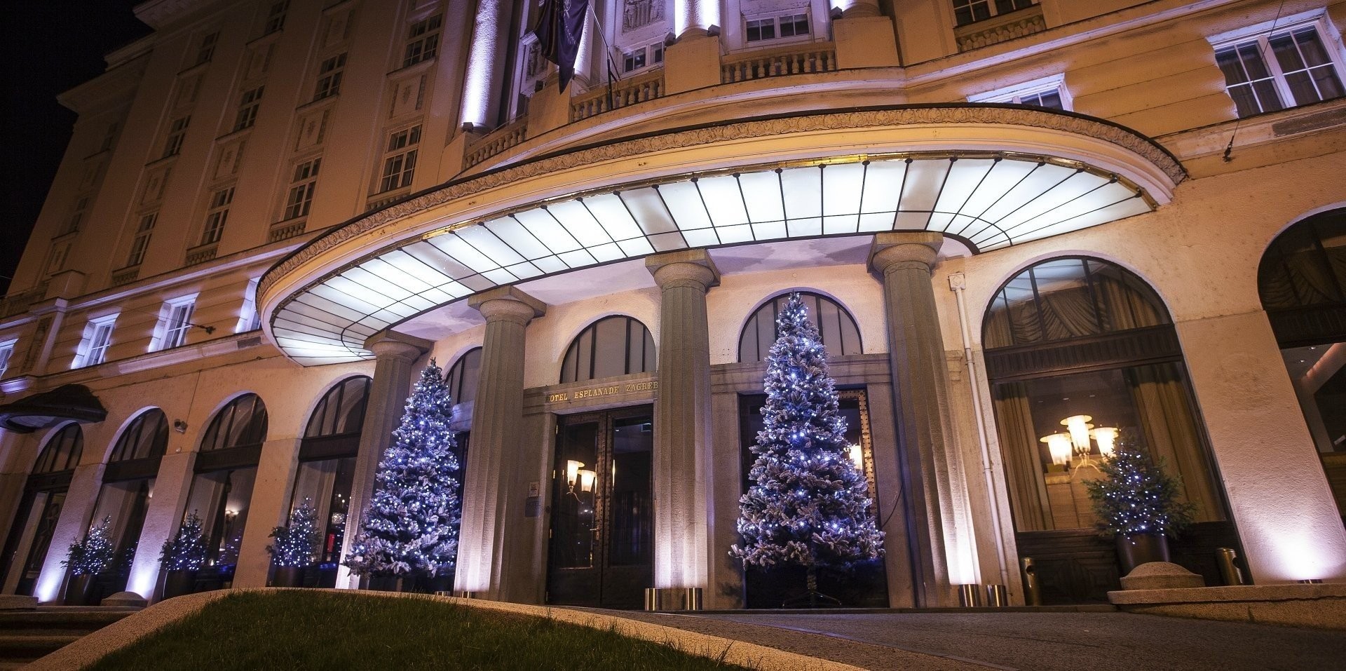 esplanadezagrebphotos-festiveseason20176-2048-1.jpg