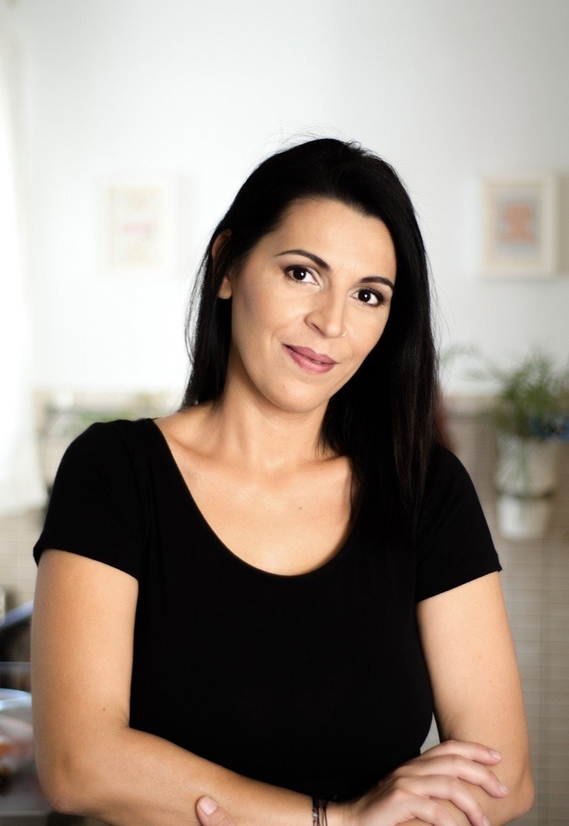 eva-monohari.jpg eva-monohari.jpg