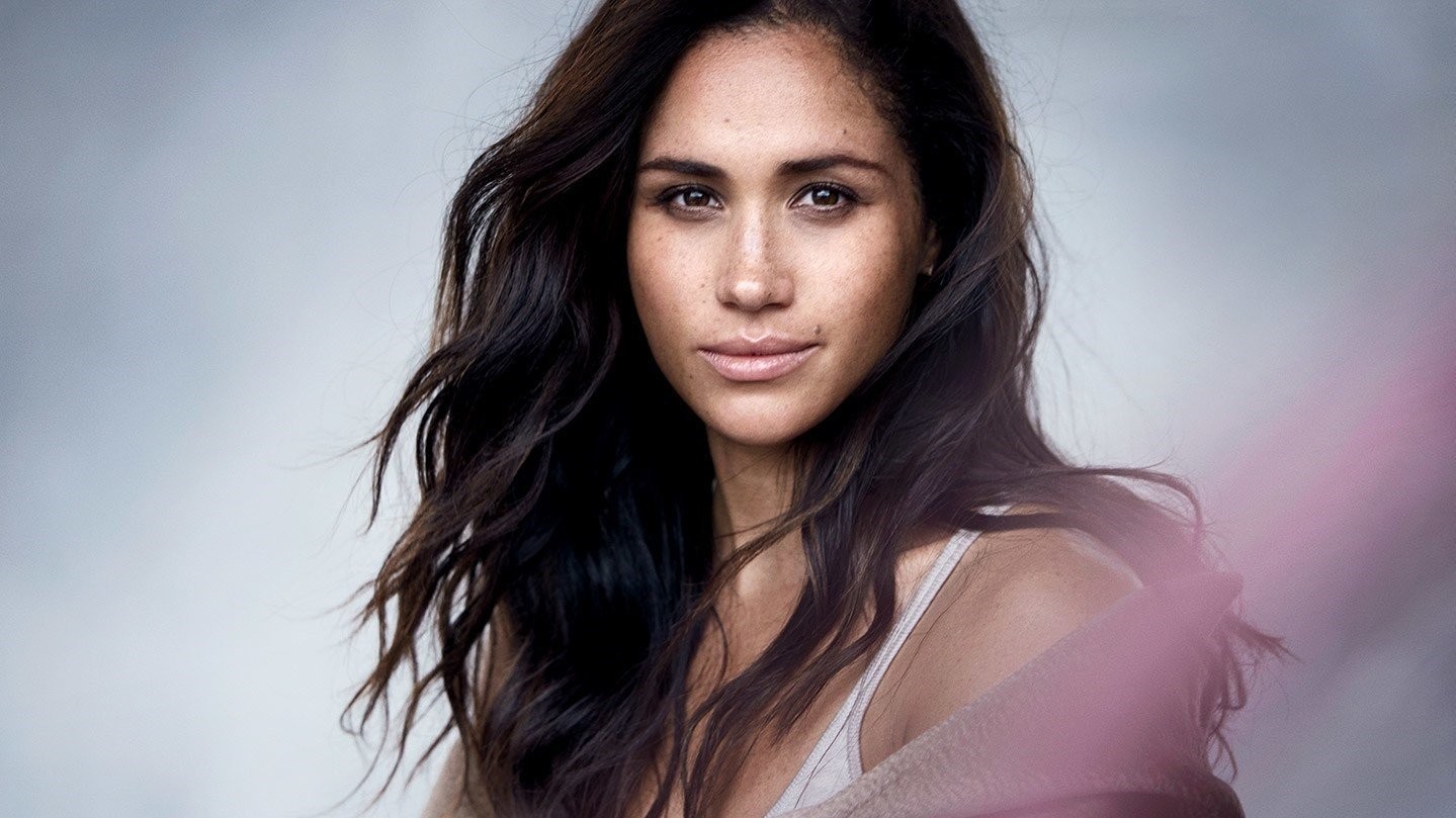meghan-markle-wavy-hair.jpg