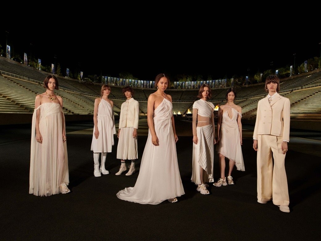 dior-cruise-2022-1-1624002284.jpg