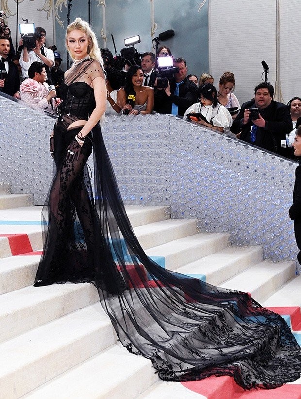 gigi-hadid-at-the-met-gala-ss-embed.jpeg