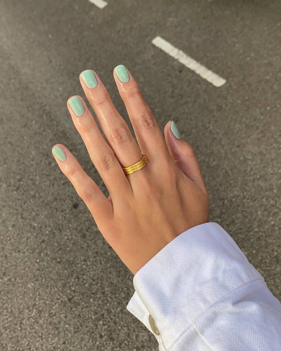 green-nails.jpg