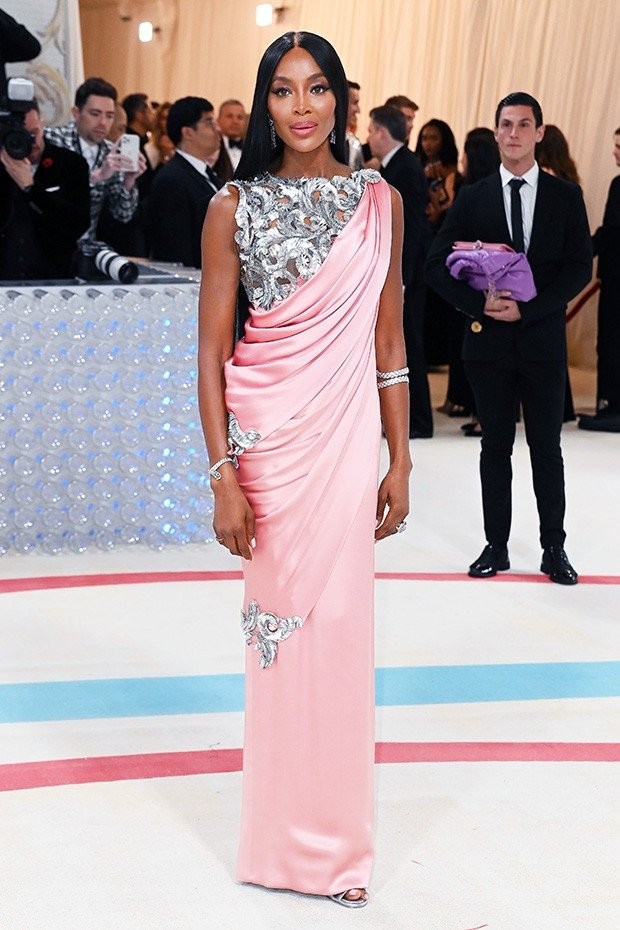 naomi-campbell-at-the-met-gala-ss-embed.jpeg