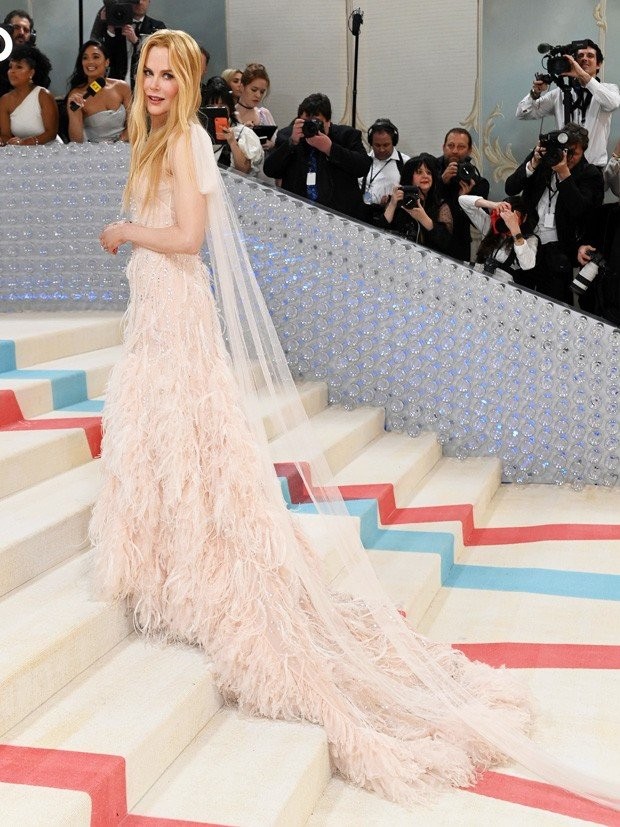 nicole-kidman-met-gala-2023-embed2.jpeg