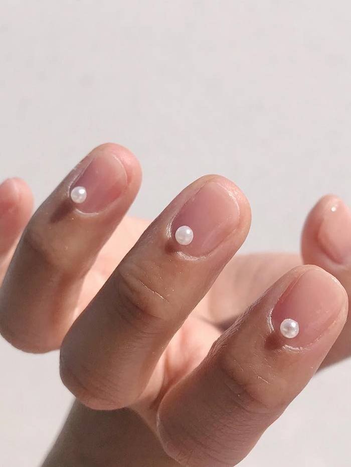 pearl-nails.jpg