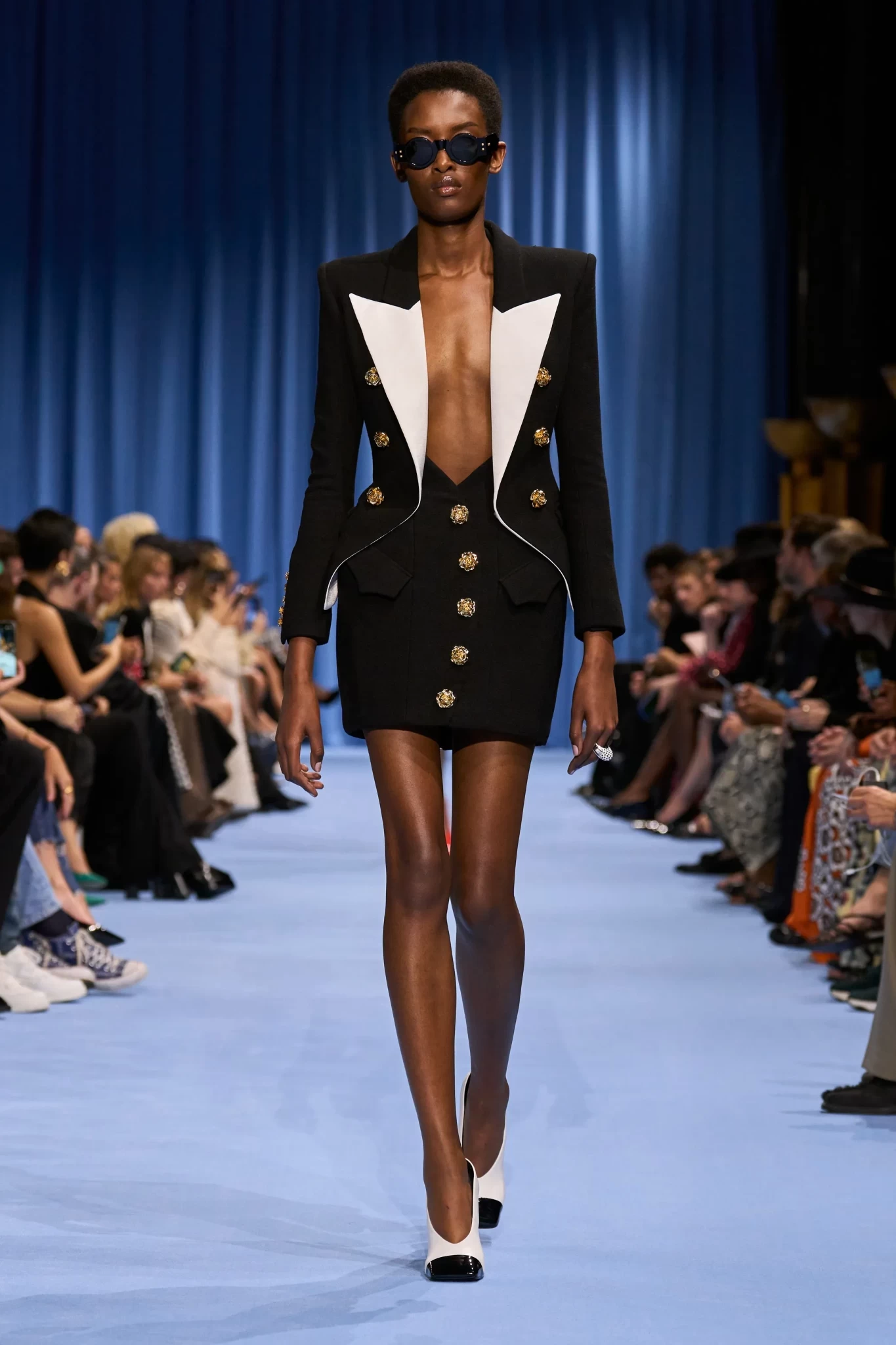 00001-balmain-spring-2024-ready-to-wear-credit-gorunway.webp