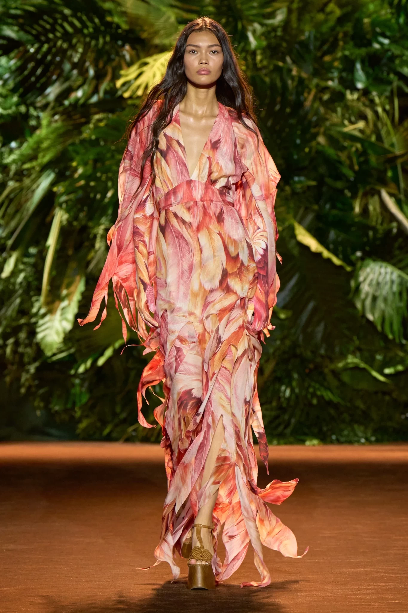 00009-roberto-cavalli-spring-2024-ready-to-wear-credit-gorunway.webp