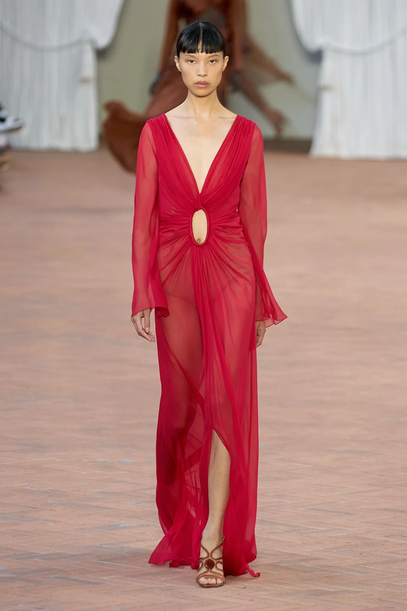 00044-alberta-ferretti-spring-2024-ready-to-wear-credit-gorunway.webp