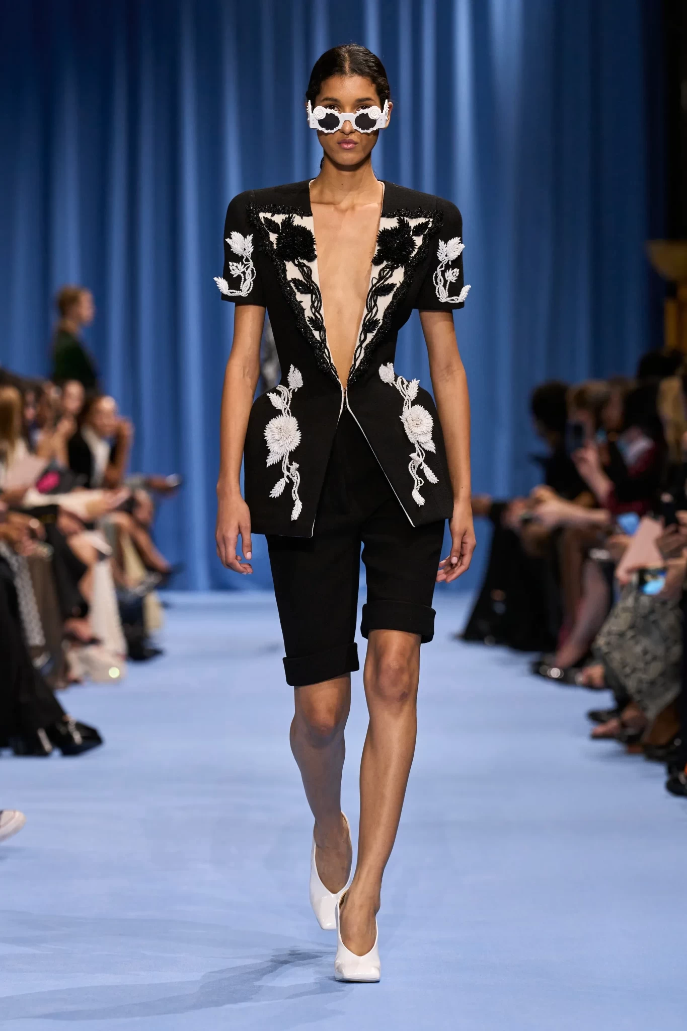 00046-balmain-spring-2024-ready-to-wear-credit-gorunway.webp