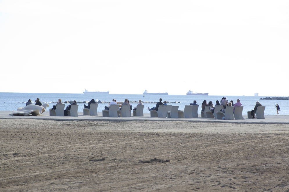 el-poblenou-beach.jpg el-poblenou-beach.jpg