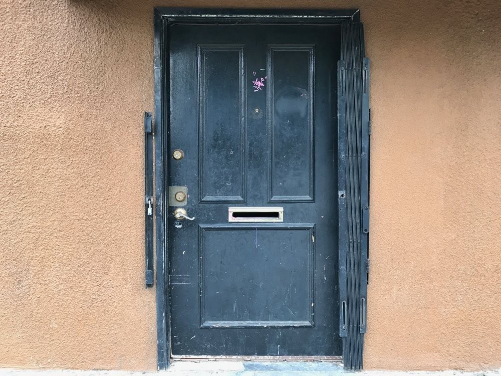 The Girl at the White Horse Entrace The Girl at the White Horse Entrace