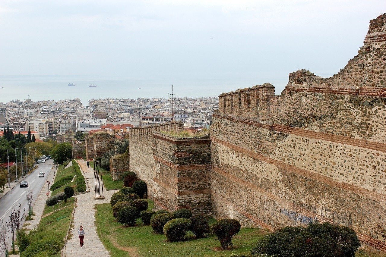 saloniki-city-walls-2.jpg