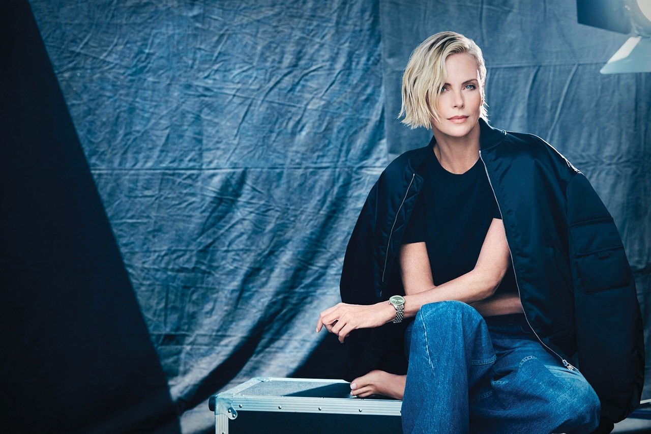 charlize-theron-charms-in-breitling-navitimer-watch-ads.jpg