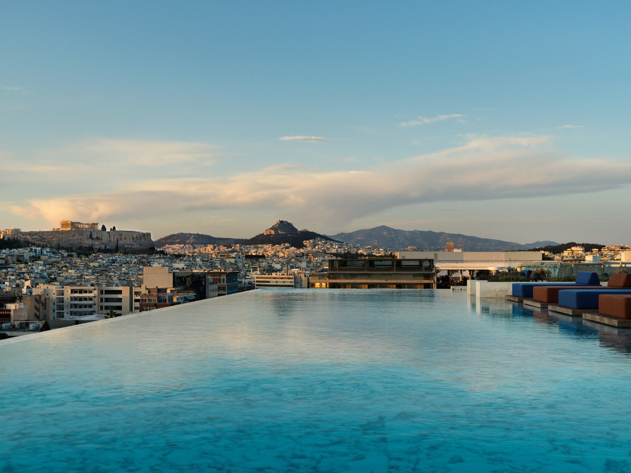 new-rooftop-pool-grand-hyatt-athens.jpg