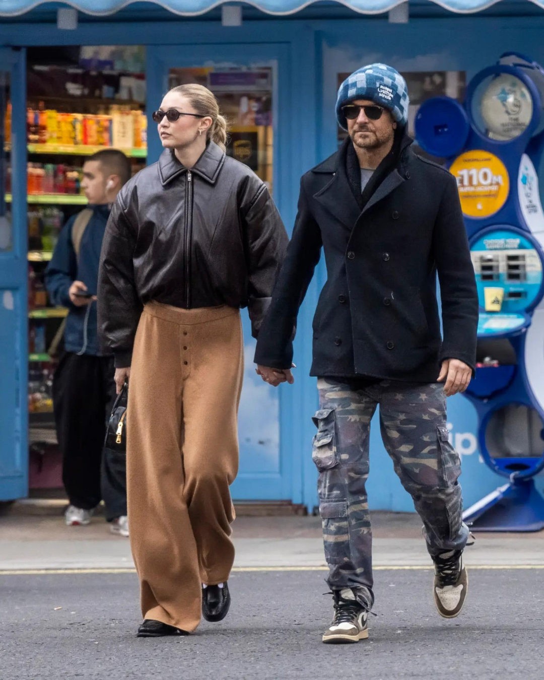 gigi-hadid-bradley-cooper.jpg