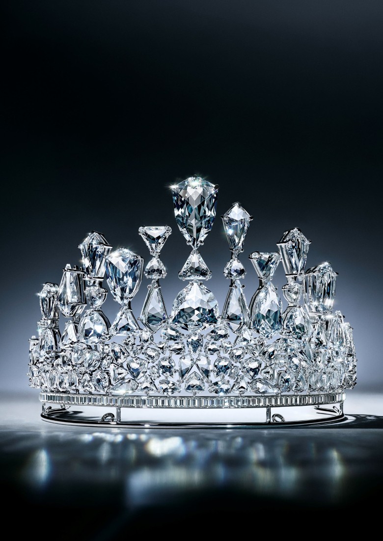 swarovski-tiara-2024.jpg