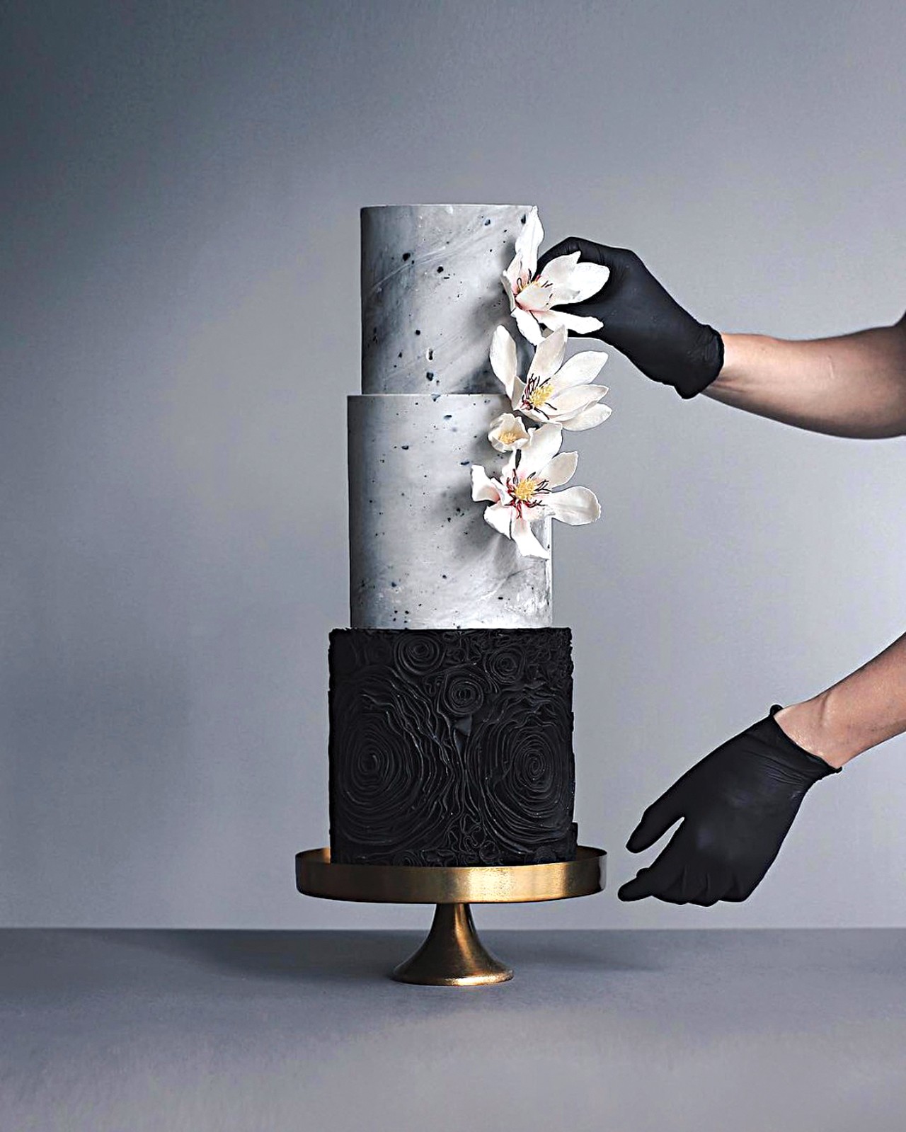 blackweddingcakes6.jpg