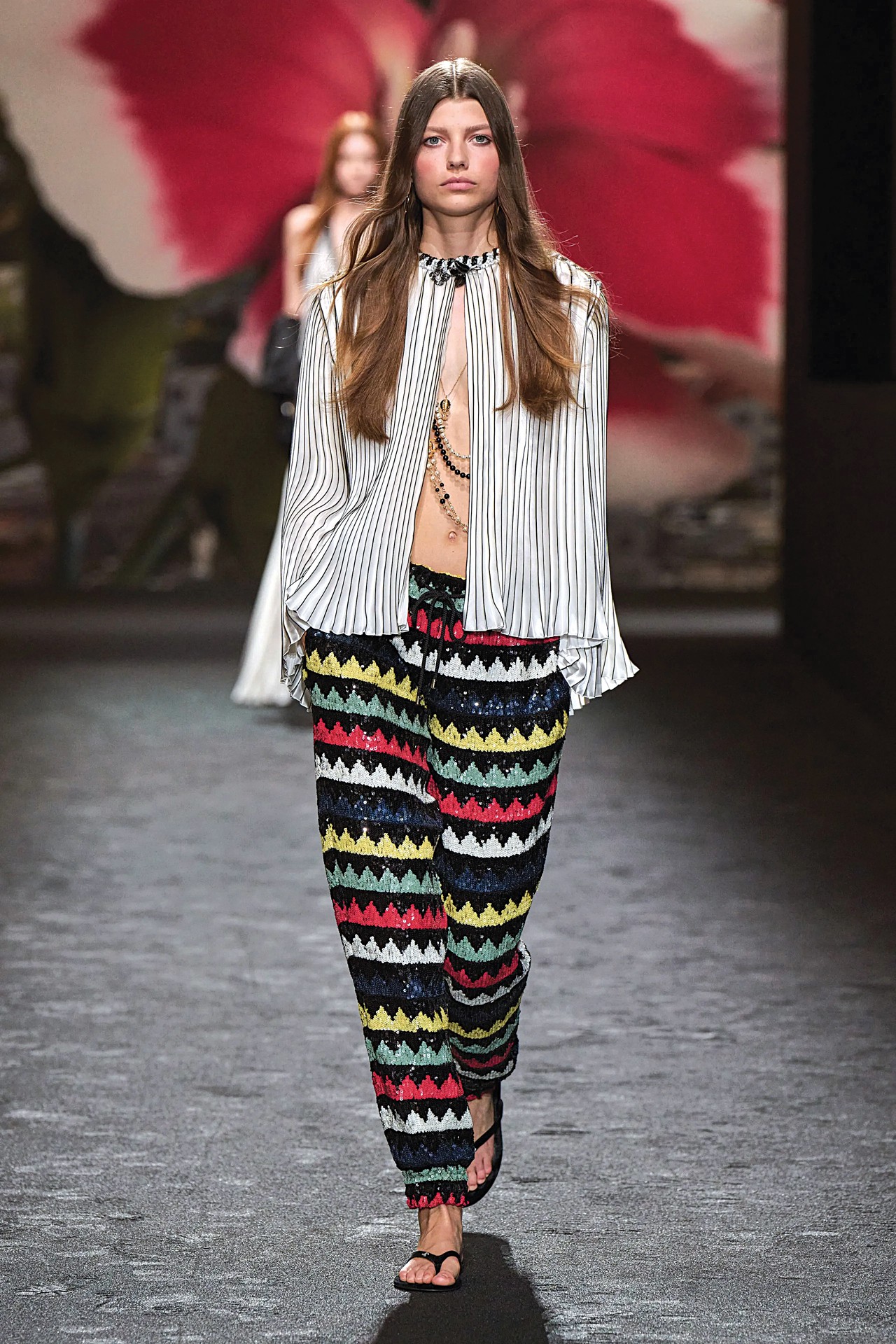 00004-chanel-spring-2024-ready-to-wear-credit-gorunway.jpg