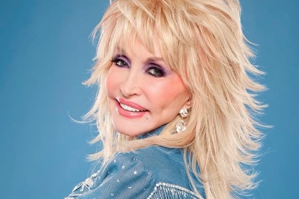 dolly-parton990x660.jpg