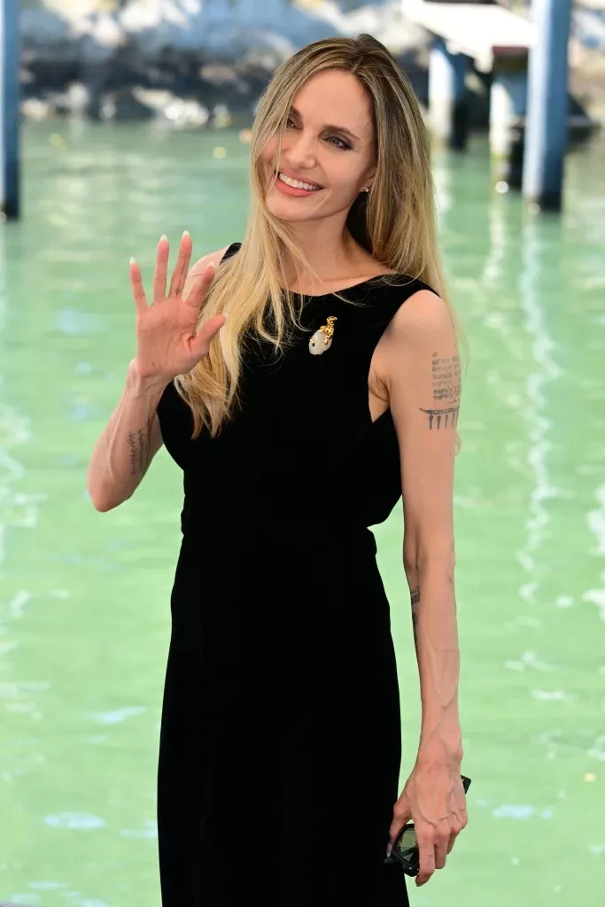 angelina-jolie-arrives-ahead-maria-88481963.webp