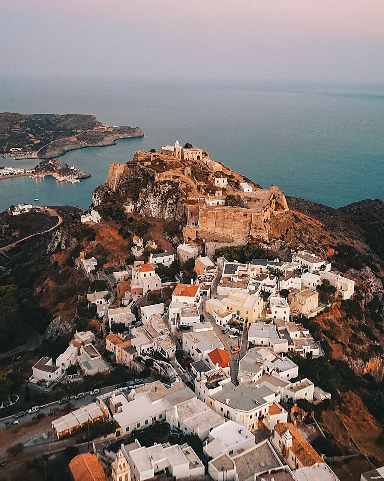 castle-of-chora-kythira-spathumpa.jpg