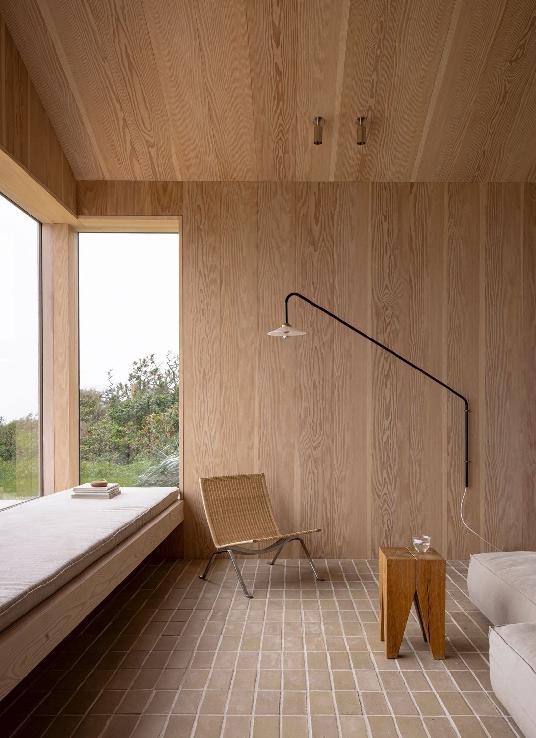 norm-architects-heatherhill-beach-house-2023-jbp-25-mQvlB.jpg