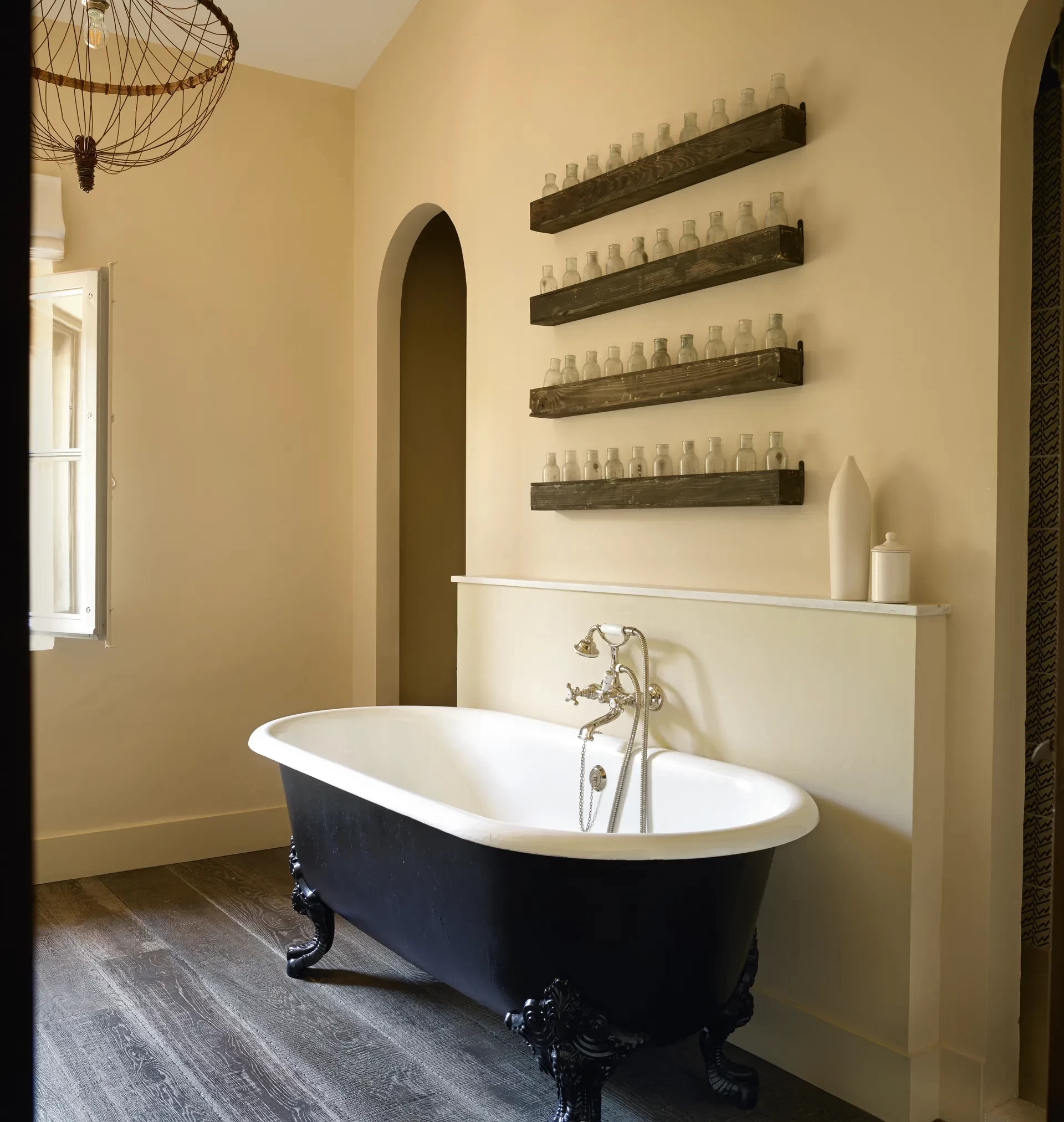 su923-lhg-lourmarin-bathroom3-heroacopy-production-digital.webp