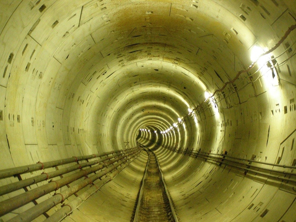thessaloniki-metro-tunnel-02.jpg