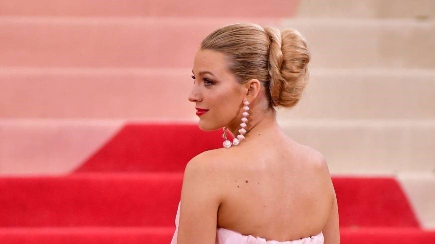 blake-lively-hairstyles-2.jpg
