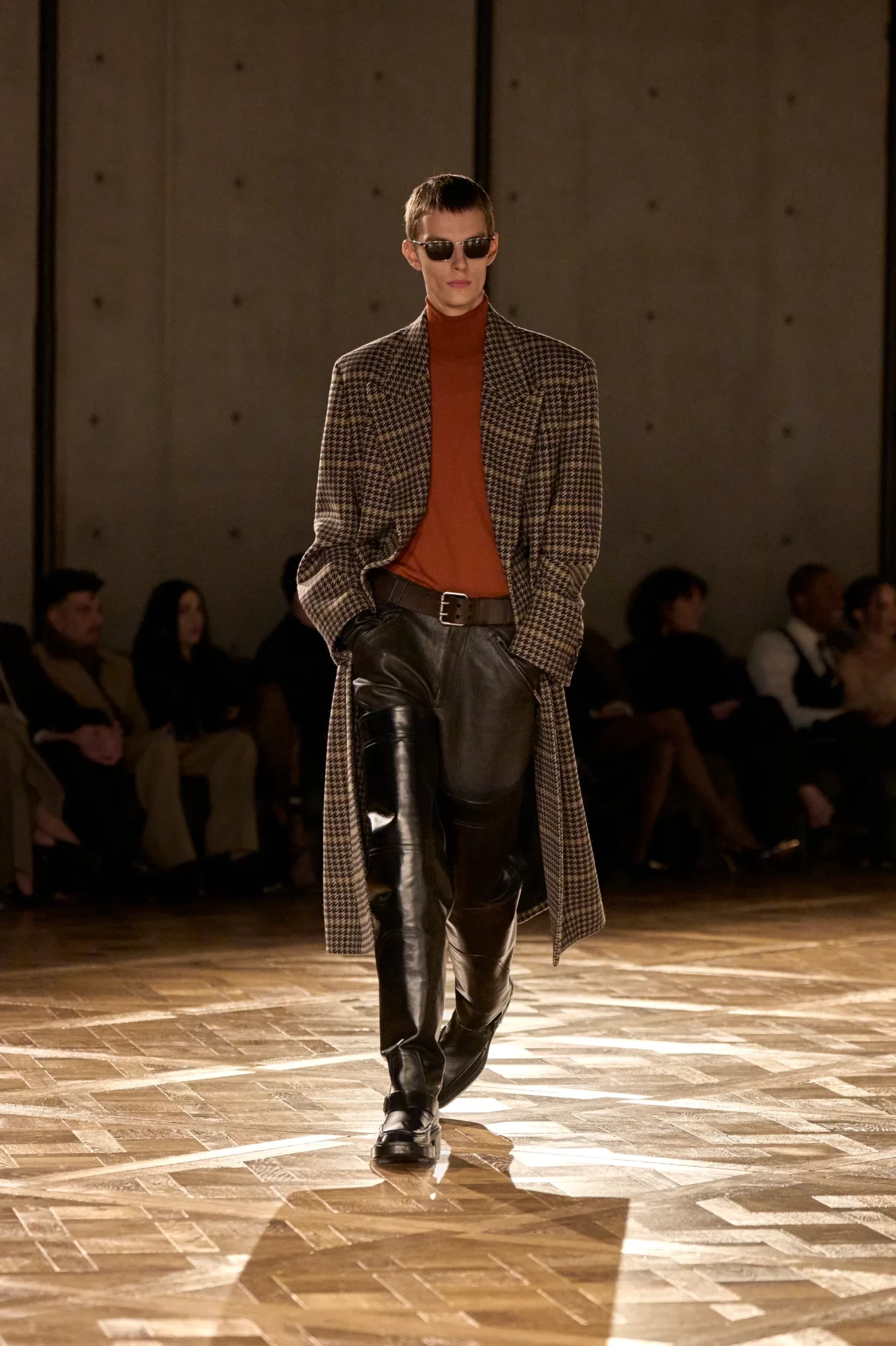 00020-saint-laurent-fall-2025-menswear-credit-gorunway.webp