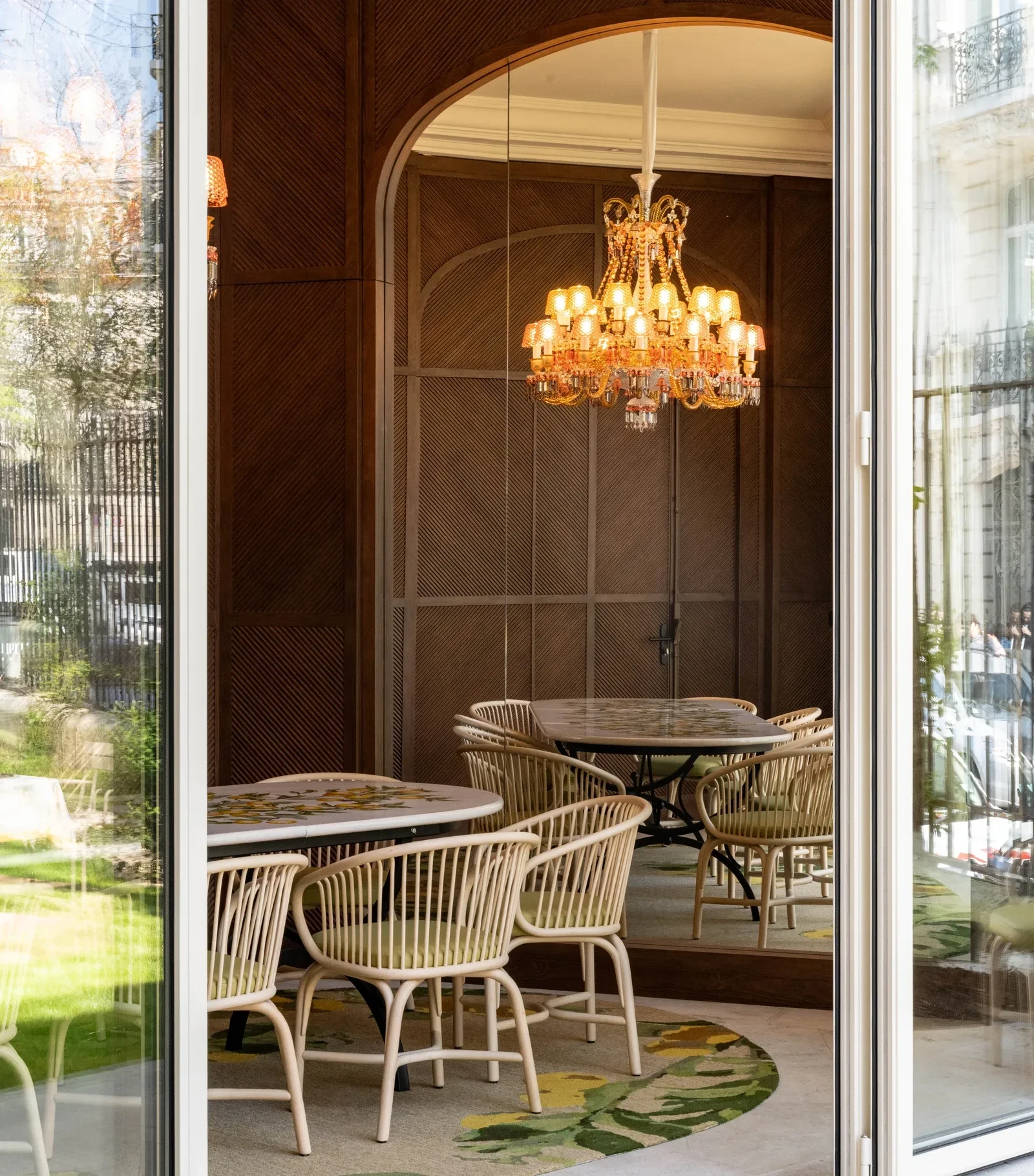 alain-ducasse-baccarat-lorangerie-le-jardin-bertille-chabrolle-01jpg.webp