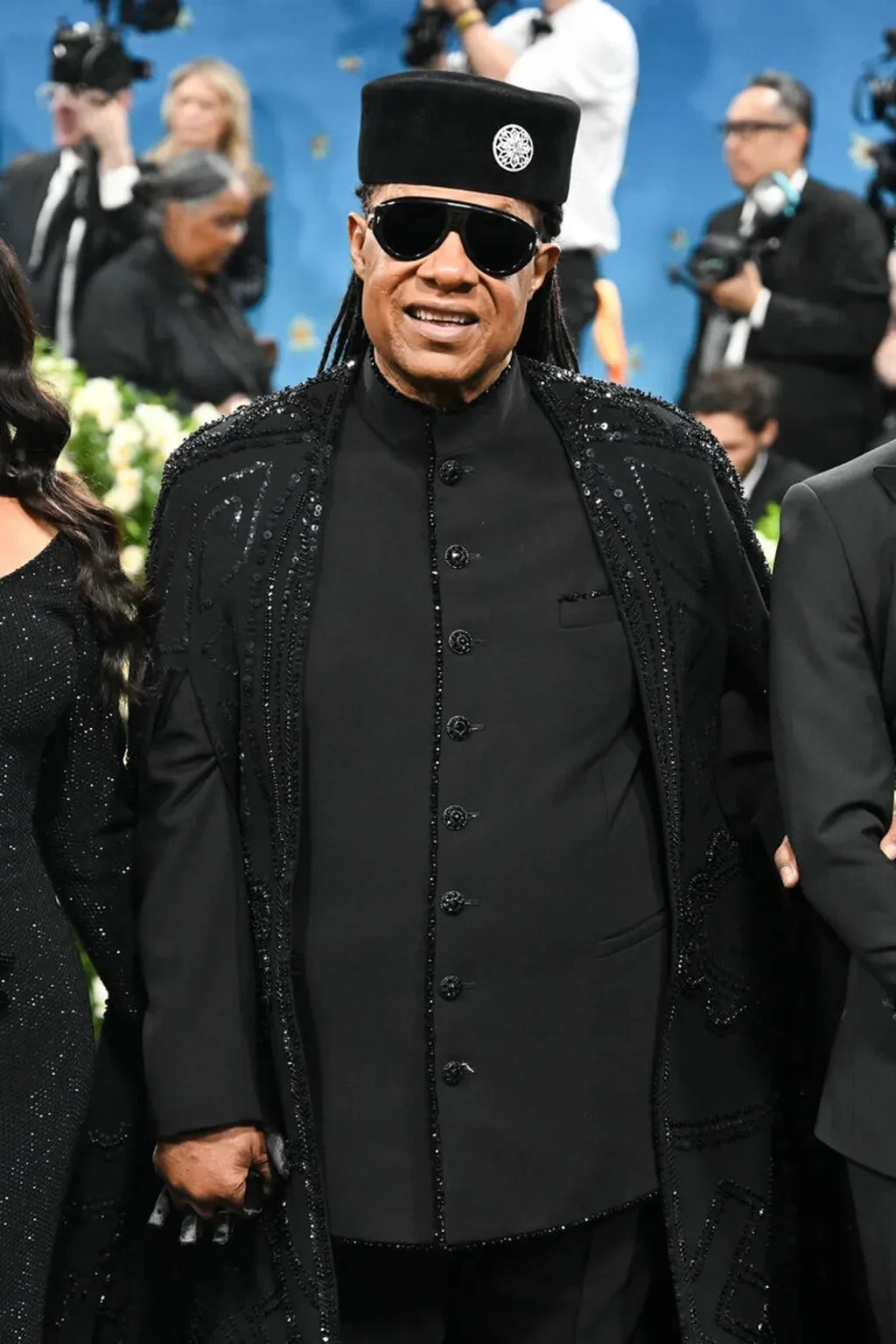 stevie-wonder-met-gala-carpet-2025-billboard-1240jpg.webp