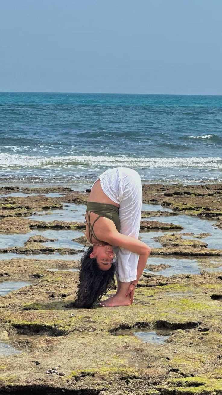 uttanasana.jpeg