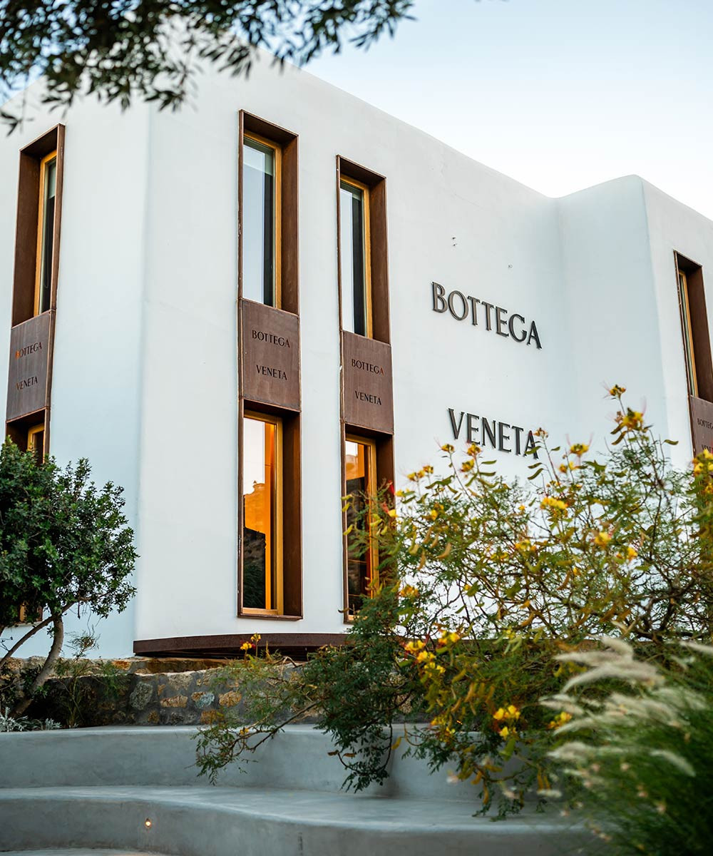 nammos-village-mykonos-shops-bottega-veneta-04.jpg