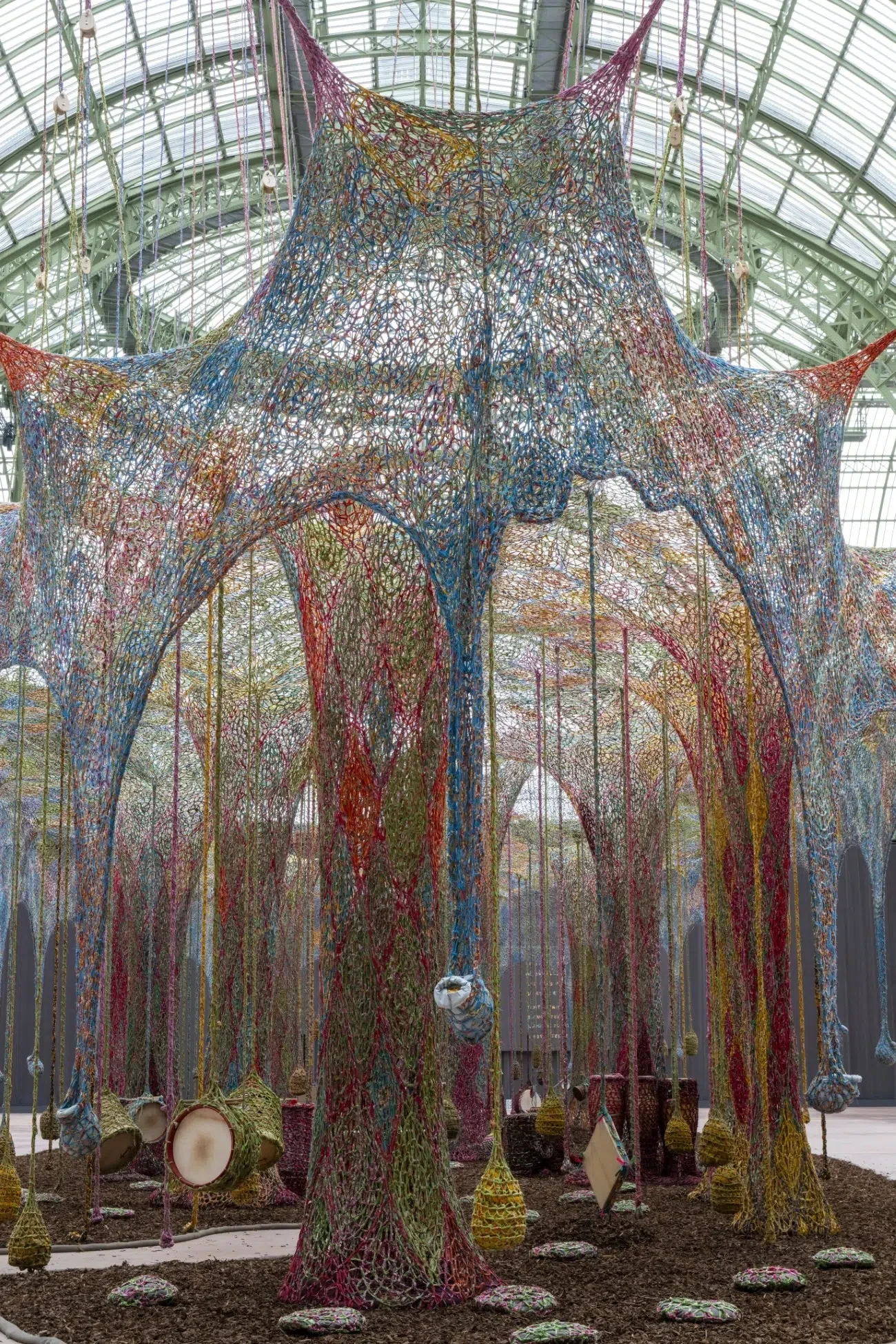 vue-16-ernesto-neto-grandpalaisrmn-2025-didier-plowyjpg.webp