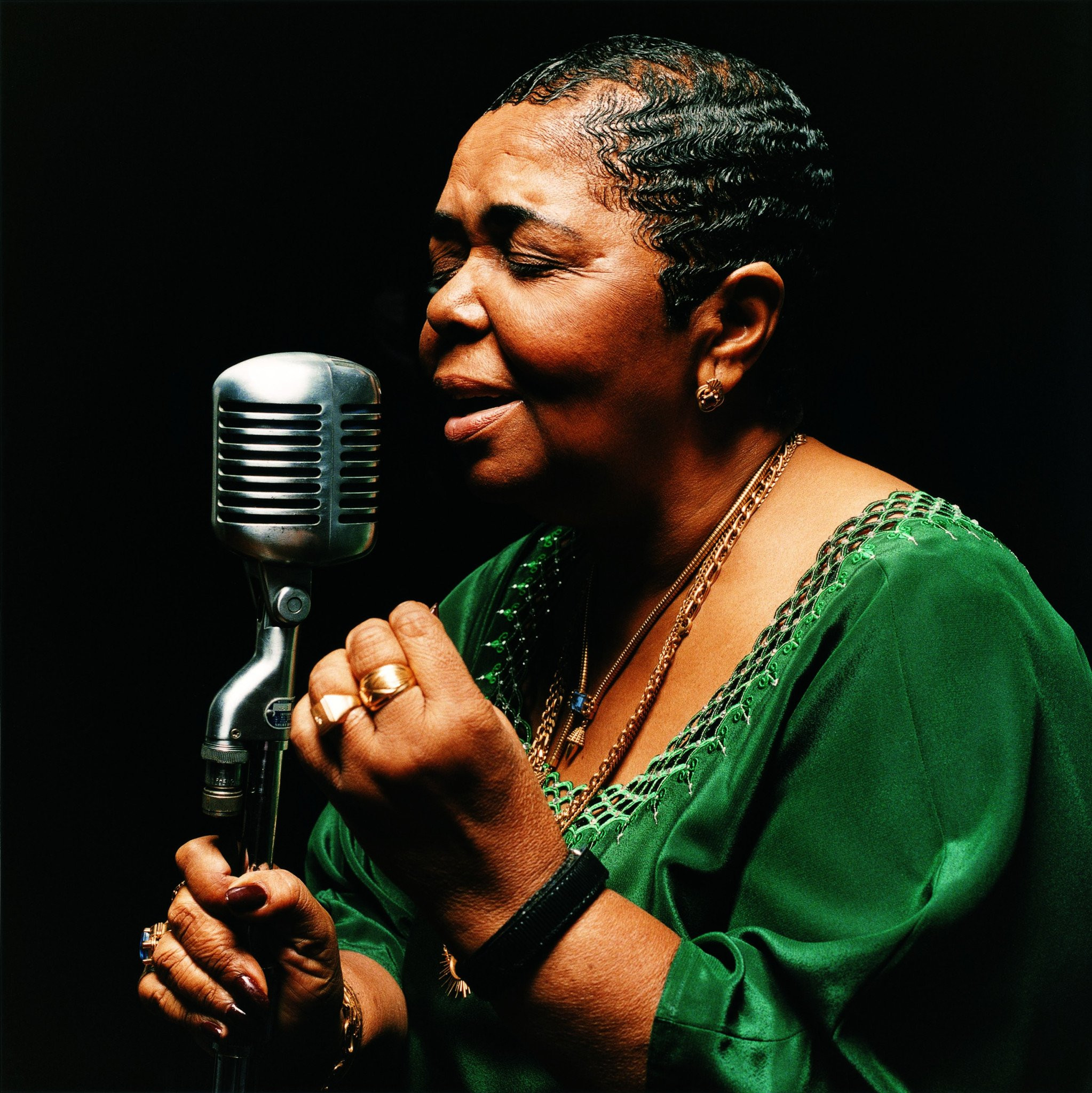 cesaria-micro.jpg