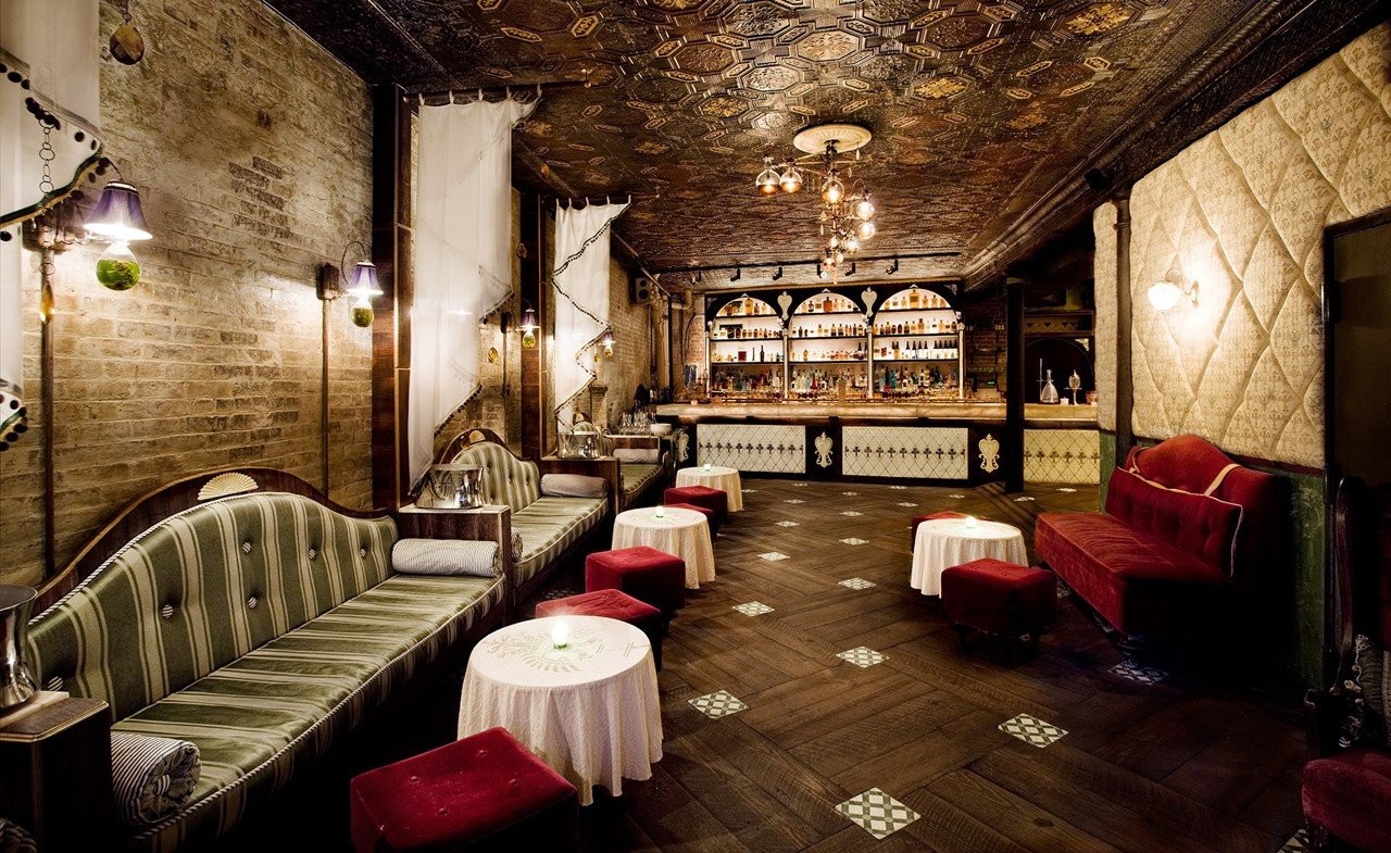 nyc-secret-bars-apotheke-fj1ik.jpg