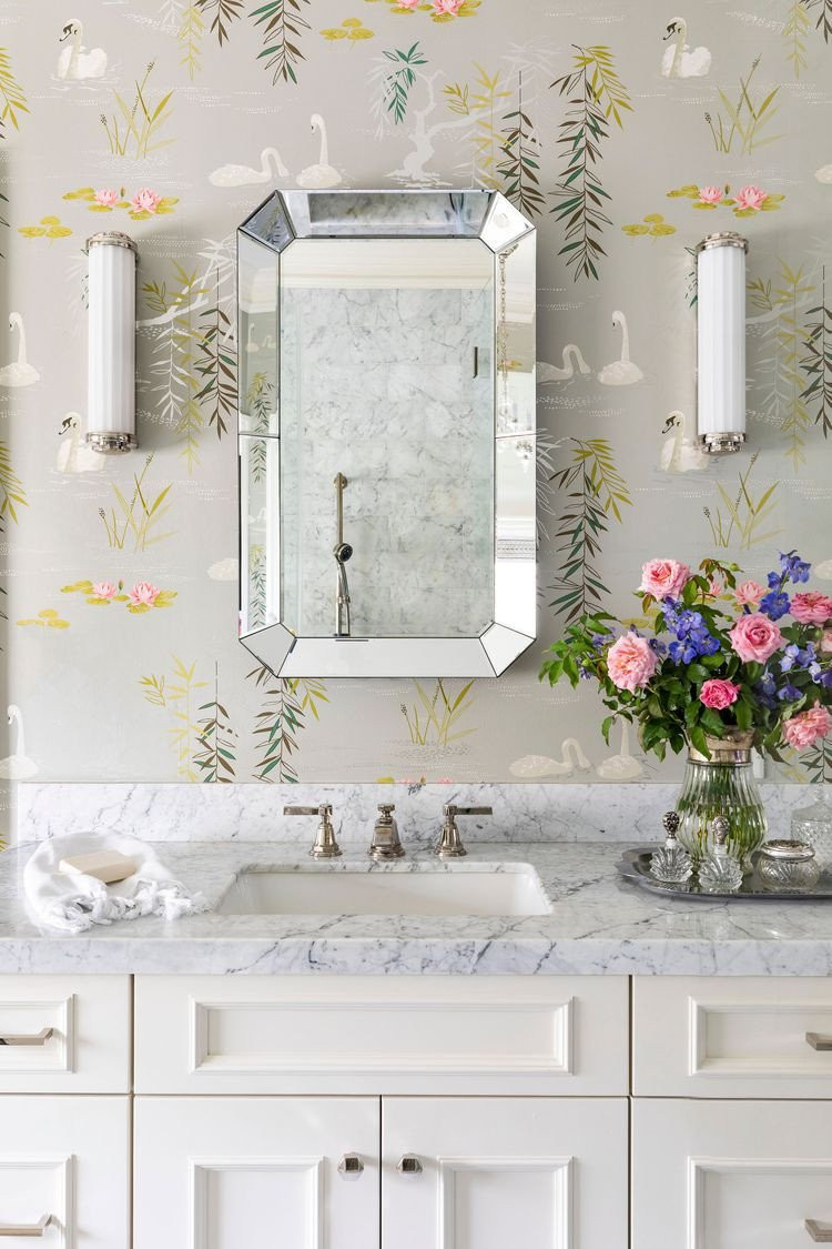 bathroom-muted-floral-wallpaper-bsvsitsmao7absrgpgsts6-4ed425e2ad0248f880c1946d8be09d43.jpg