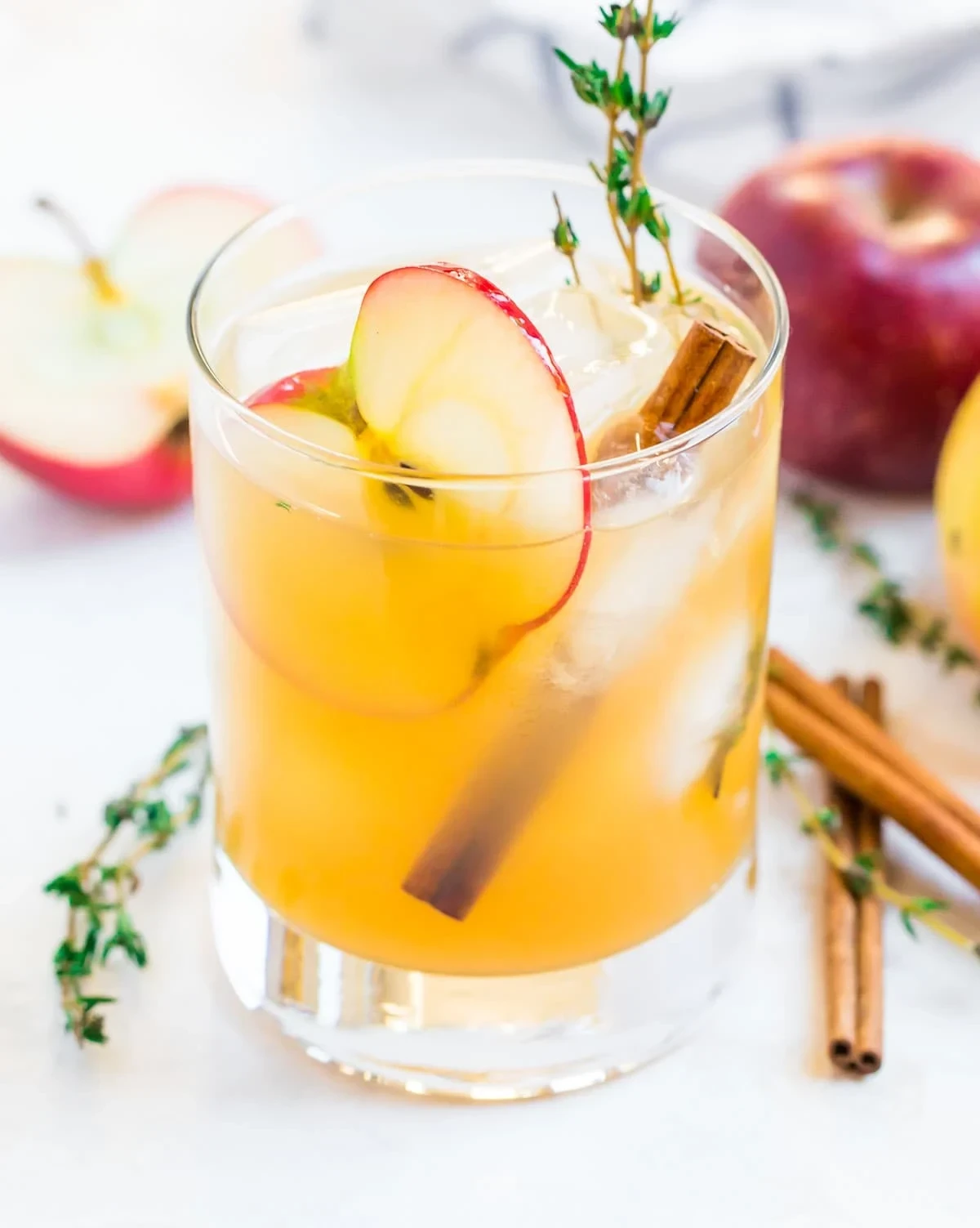 best-apple-cider-cocktail.webp