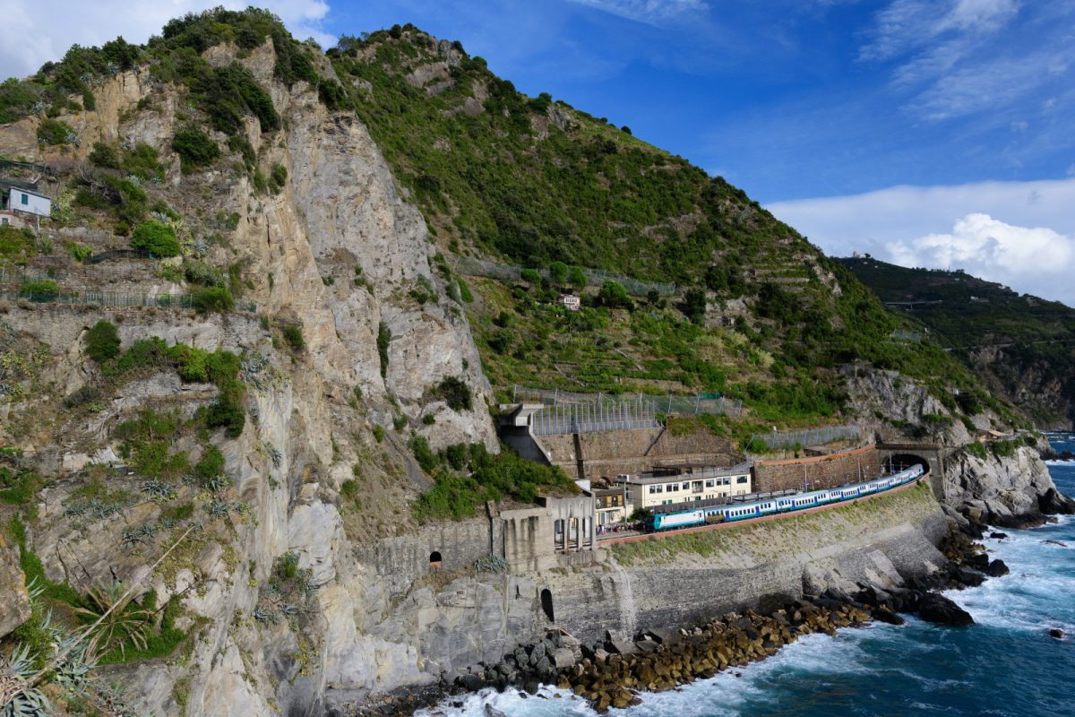 cinque-terre-express-1200x800.jpeg