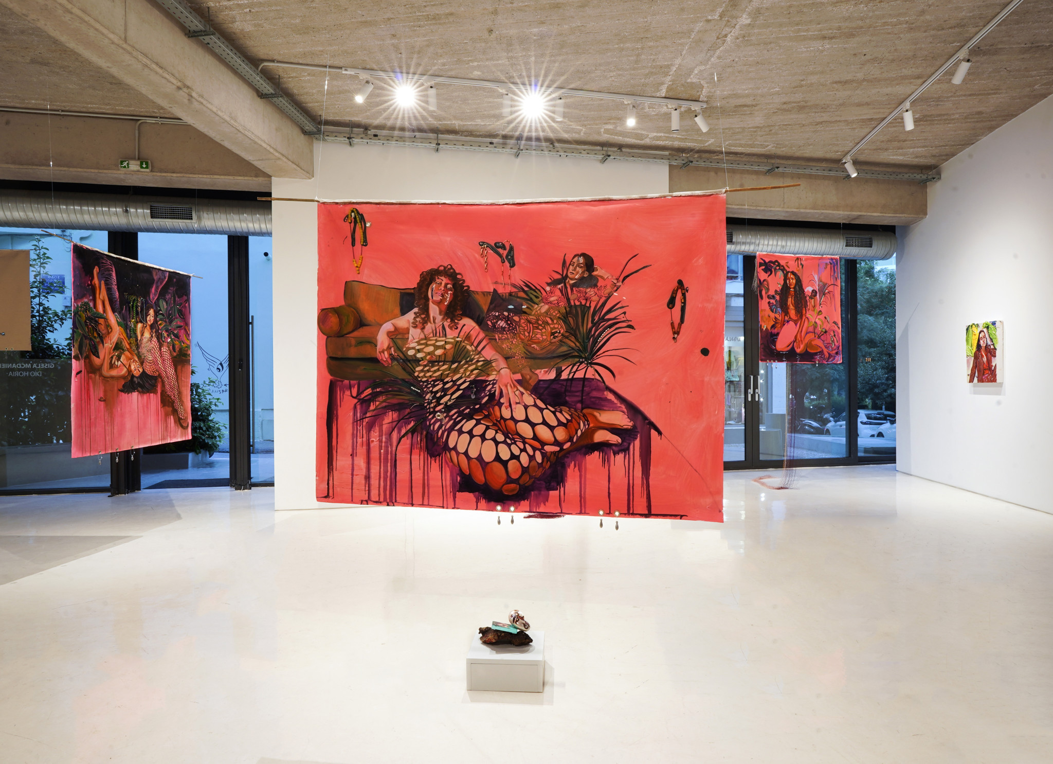 dh-pineptran-istreyas-akhinos-gisela-mcdaniel-2025-installation-view-2.jpg