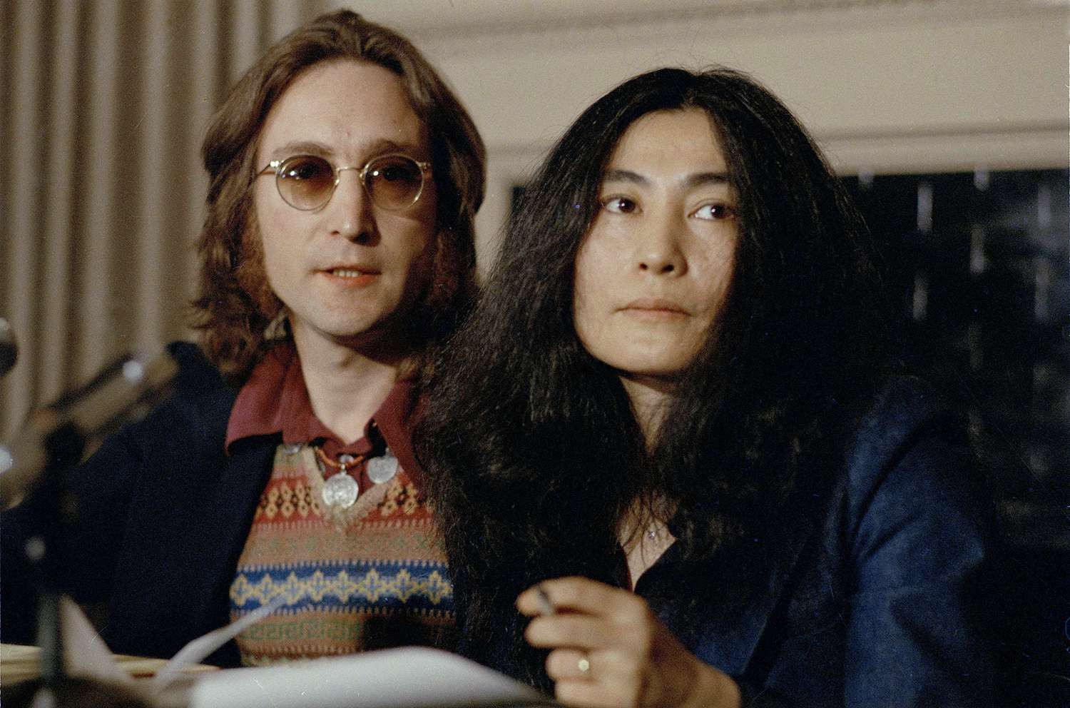 yoko-ono-john-lennon-021023-3-5400226f688643aebafe300619867cb1.jpg