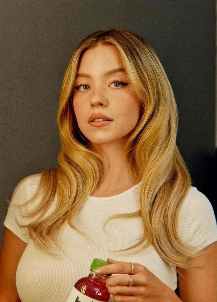 sydney-sweeney.jpg