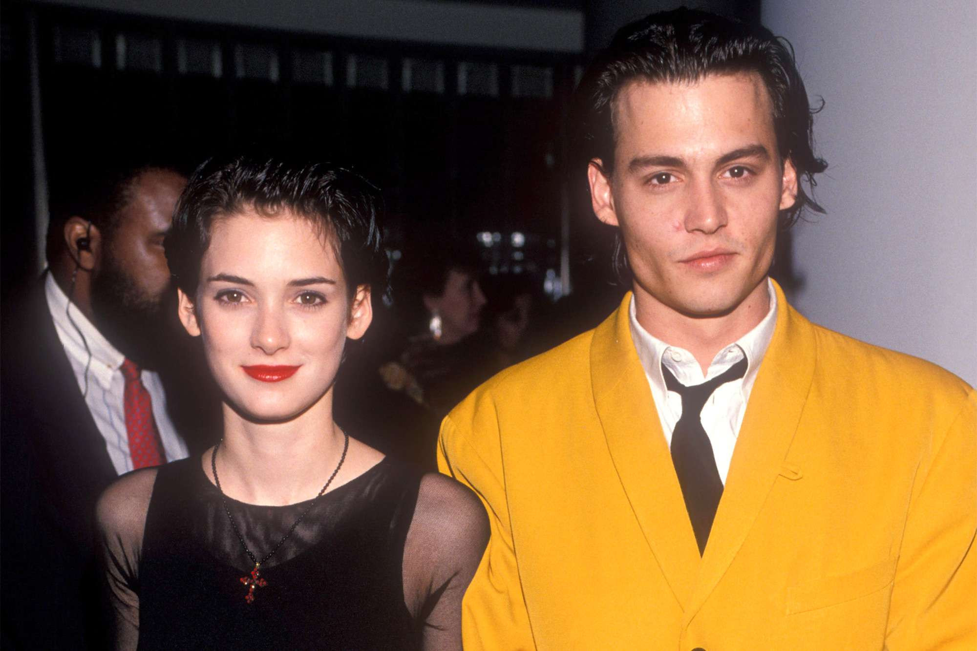 winona-ryder-johnny-depp-a56b0d9030d14efdb7ea062c79eba700.jpg
